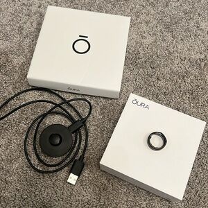 Oura ring Gen 3 size 8 Stealth